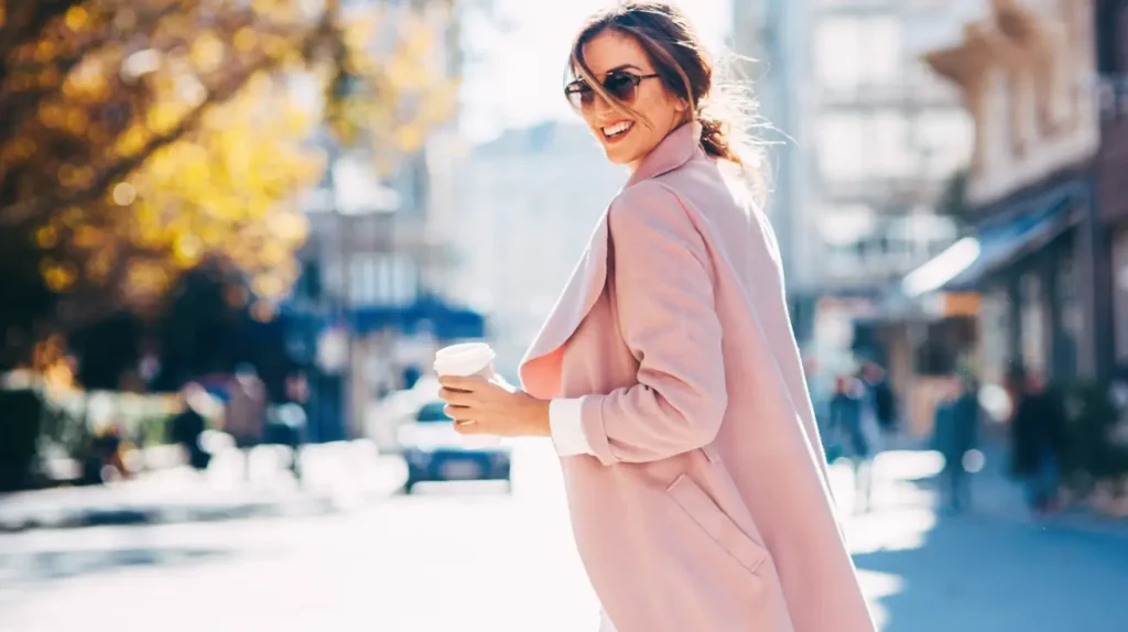 lifestyle picture of a rich woman